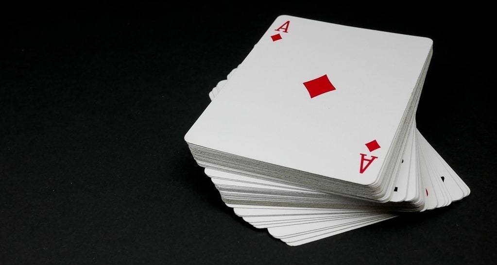 Comment jouer à la Belote ?